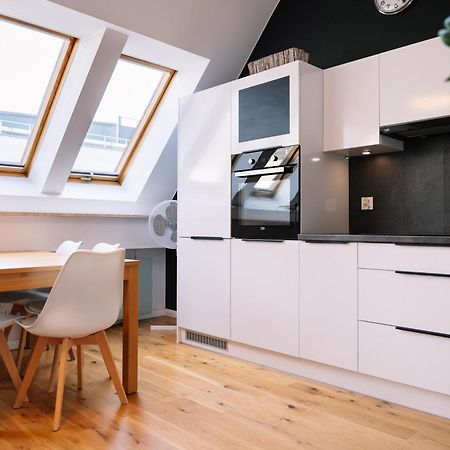 Rentplanet - Apartament Swietego Mikolaja วรอตซวาฟ ภายนอก รูปภาพ